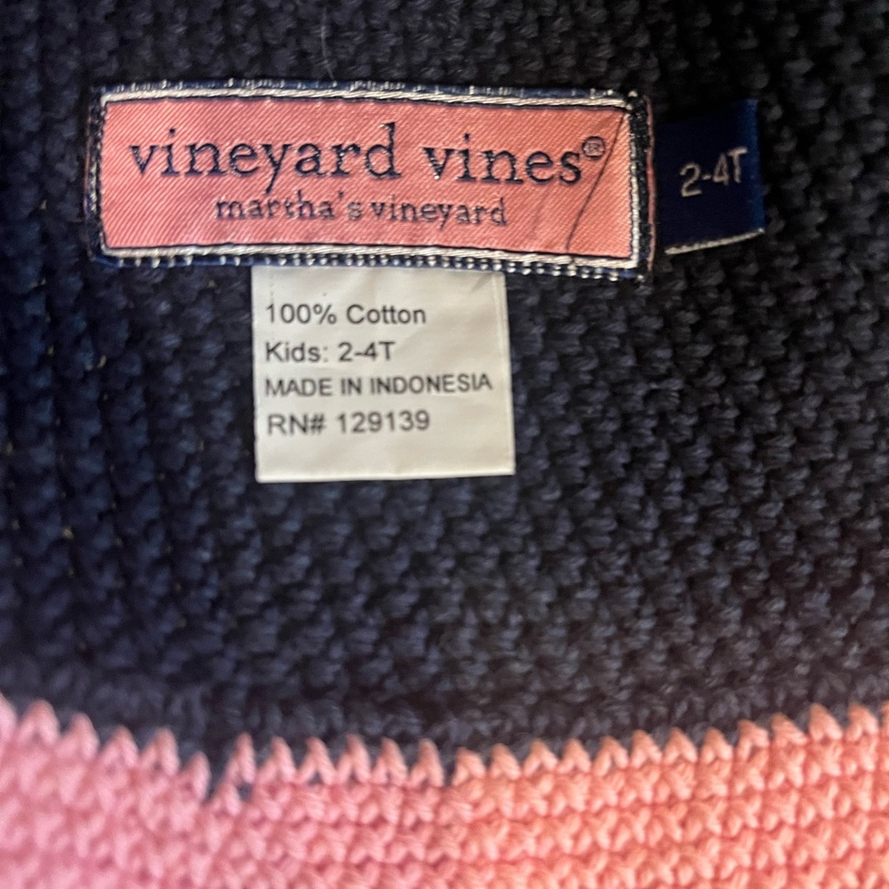 Vineyard Vines Pink and Navy Whale Hat and Mittens - Picture 2 of 7